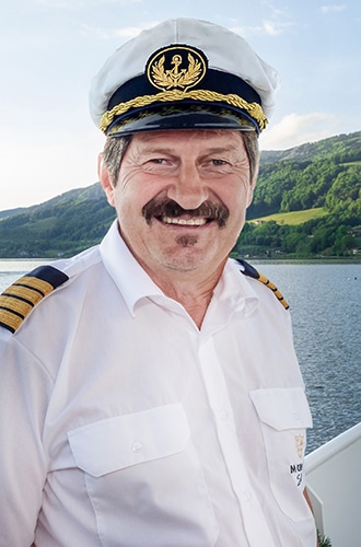 Kapitän der MS Mondseeland Karl Kinast